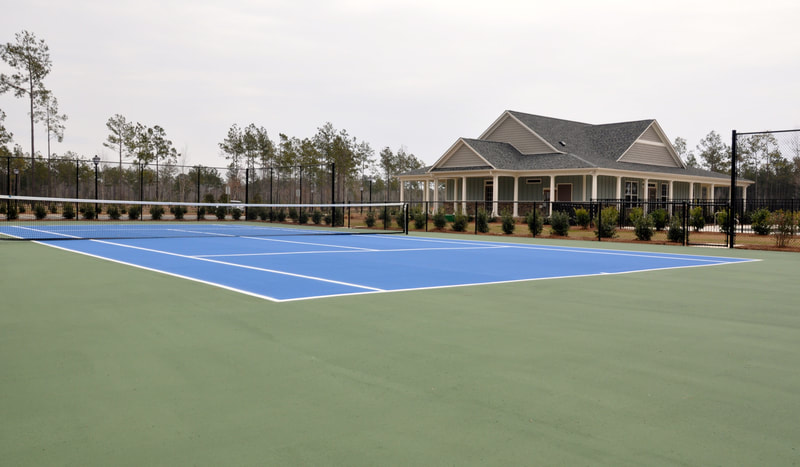 clubhouse tennis courts